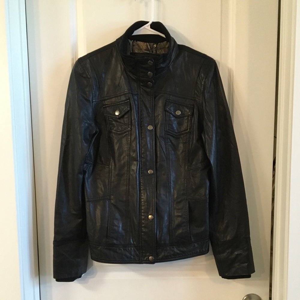 100% Leather Woman’s Jacket Black M